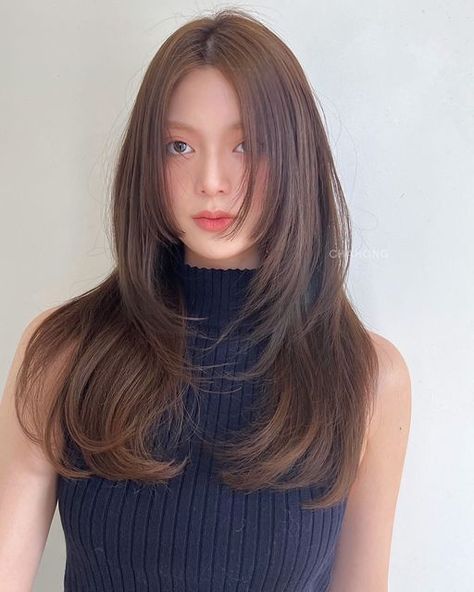 Hug Hairstyle, Hug Haircut Long Hair, Hug Cut Hairstyle, Hug Haircut, Chahong Hair, Layers Haircut For Long Hair, Layer Cut For Long Hair, Long Layer Haircut For Long Hair, Hair Layers Medium