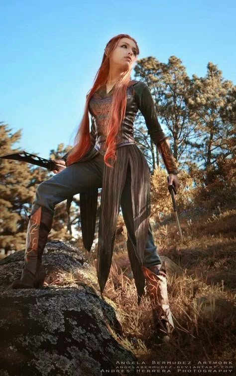 . Elf Outfit Women, Tauriel Costume, Tauriel Cosplay, Hobbit Tauriel, Lotr Cosplay, Dream Cosplay, Hobbit Movie, Leather Bodice, Dream Costume