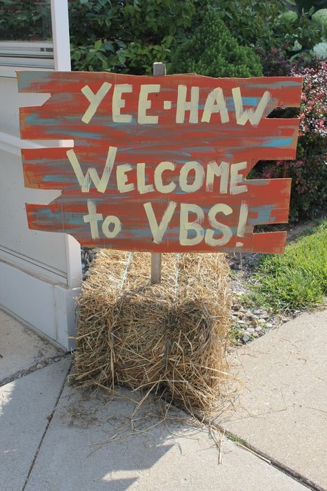 I like this welcome sign for VBS.  This would be great leading up to your door. Barnyard Vbs Decorations, Vbs Decorating Ideas, Barnyard Vbs, Farm Vbs, Western Vbs, Camp Vbs, Vacation Bible School Themes, Barnyard Theme, Wild West Theme