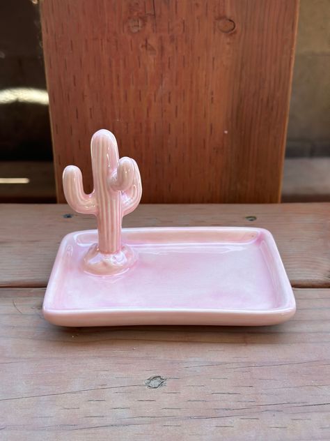 Decorate A Bathroom, Clay Jewellery Holder, Whimsical Pottery, Ceramic Cactus, Air Clay, Pottery Inspo, Beginner Pottery, Trinket Holder, Clay Things