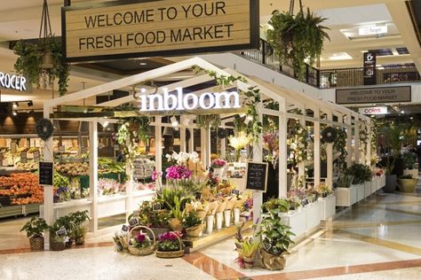 » Inbloom flower kiosk by Span Design, Burwood – Australia Flower Kiosk Design Ideas, Flower Kiosk, Flower Kiosk Design, Pop Up Flower Shop, Flower Booth, Flower Store Design, Kiosk Landscape Design, Flower Stall Aesthetic, Mall Kiosk Ideas Retail