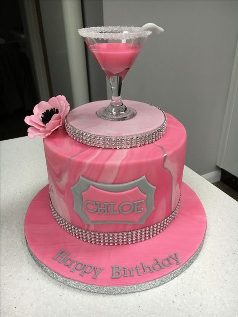 Cocktail cake Pink Drink Cake Ideas, Martini Cake Design, Martini Glass Cake Ideas, Martini Birthday Cake, Tini Bit Older Martini Cake, Martini Cake, Birthday Cake Martini, Cocktail Cake, Cakes Design