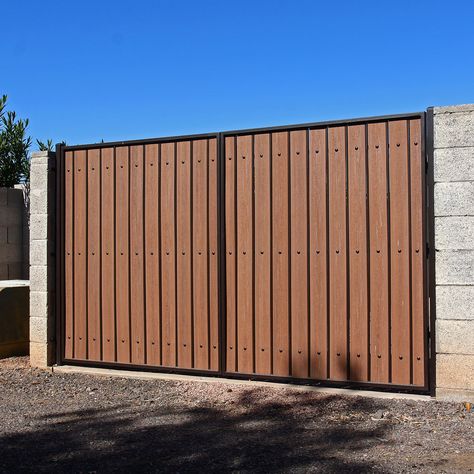 Composite Gates, Main Gate Ideas, Wooden Gate Designs, Wood Gates Driveway, Modern Main Gate Designs, Gates Driveway, Main Gates, Wooden Gates Driveway, Fence Gate Design