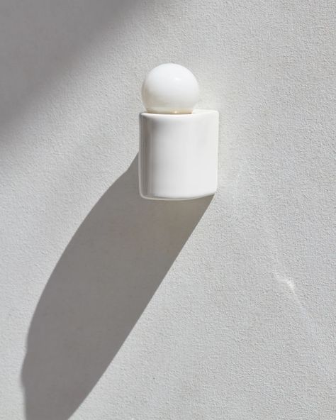 Light Switches And Sockets, Lamp Inspiration, Bathroom Lamp, Michael Anastassiades, The Bauhaus, Minimalist Lighting, Ceramic Light, Side Lights, Luminaire Design