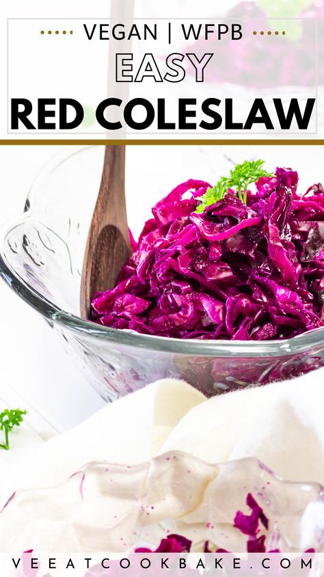 Red Cabbage Slaw Recipes, Fingerfood Recipes, Red Cabbage Coleslaw, Purple Cabbage Slaw, Tangy Coleslaw, Cabbage Slaw Recipes, Low Calorie Salad, Red Cabbage Salad, Cider Vinaigrette