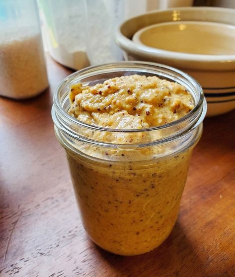 How to Make Fermented Spicy Mustard | The Ealy Homestead Homemade Mustard, Yellow Mustard Seeds, Mustard Recipe, Spicy Mustard, Fermentation Recipes, Homemade Condiments, Dry Mustard, Beneficial Bacteria, Pickling Recipes