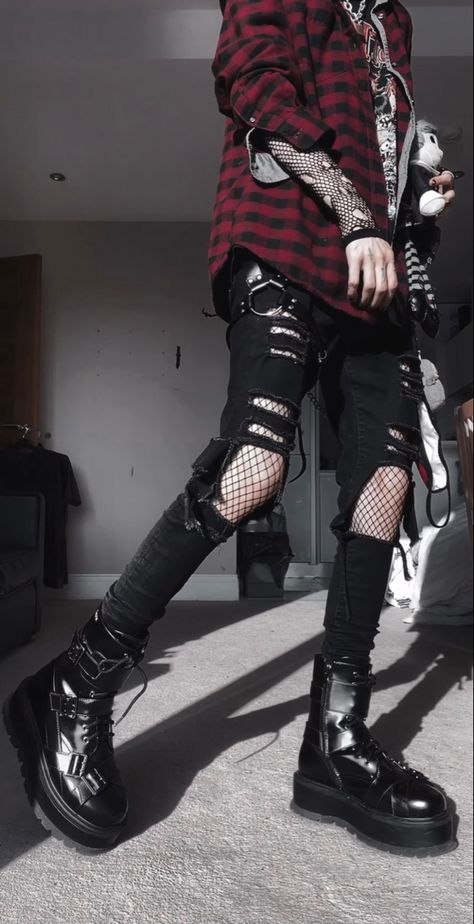 Darkcore Outfits Men, Emo Guys Outfits, Alternative Rock Outfits Men, Mens Alt Outfits, Goth Grunge Outfits Men, Gothic Aesthetic Outfit Men, Goth Man Aesthetic, Emo Outfit Ideas Men, Nonbinary Goth Outfits