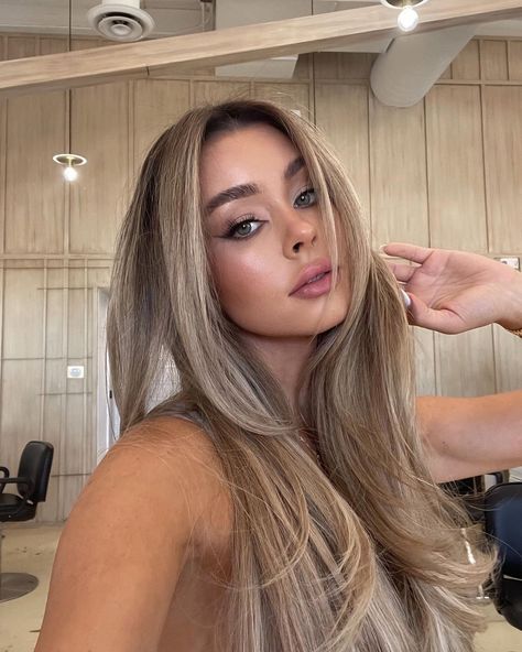 Sierra Furtado Hair, Hair By Chrissy, Hairby Chrissy, Sierra Furtado, Sandy Blonde, Blonde Hair With Highlights, Haircut And Color, Hair Inspo Color, Silver Hair