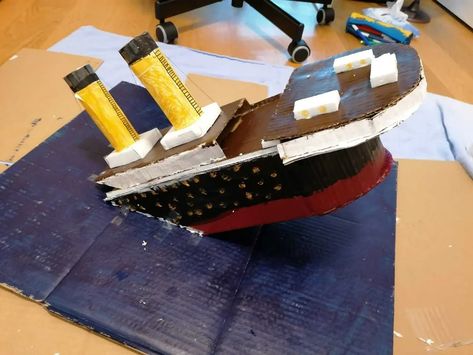 Titanic Project For School, Ship Out Of Cardboard, Titanic Project, Cardboard Ship, Diorama Kids, Reading Fair, Promposal Ideas, School Presentation, Prom Posters