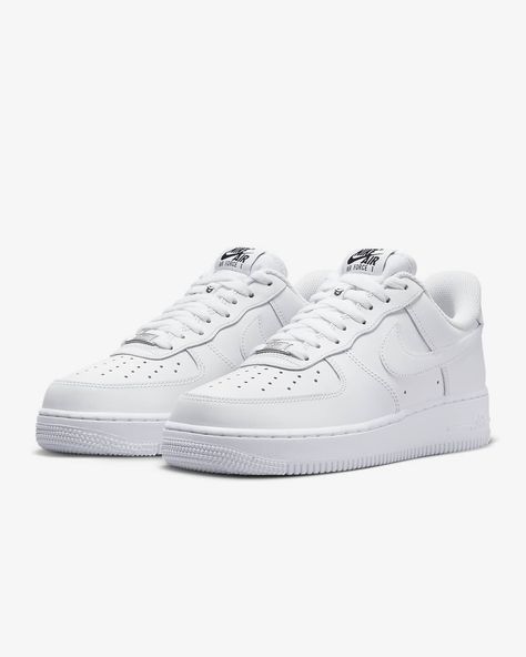 Nike Air Force 1 '07 EasyOn Women's Shoes. Nike.com Shoes Too Big, Women Nike, Nike Air Force 1 07, Only Shoes, Air Force 1 Low, One 1, Shoes Nike, Nike Air Force 1, White Shoes