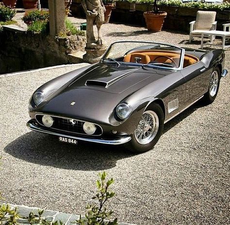 Ferrari 250 Gt California, 250 Gt California, Ferrari 250 Gt Swb, 250 Gt Swb, Auto Jeep, Luxe Auto's, Vintage Auto's, Car Wheels Diy, Retro Auto