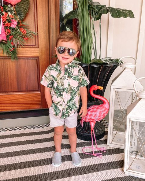 Toddler Boy Summer Outfits Casual, Toddler Boy Beach Outfit, Spring Toddler Boy Outfits, Toddler Boys Summer Outfits, Baby Summer Outfits Boy, Little Boy Summer Outfits, Boy Beach Outfits, Preppy Baby Boy Outfits, Little Boy Outfits Summer