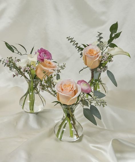 table flower arrangements Small Vase Centerpiece, Small Vases With Flowers, Bud Vases Arrangements, Bud Vase Centerpiece, Bud Vases Flowers, Small Flower Arrangements, Table Flower Arrangements, Small Centerpieces, Flower Vase Arrangements