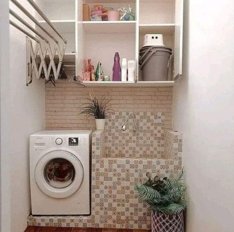 Laundry Area Outdoor Small Spaces, Laundry Room Design Outdoor, Laundry Area Design, Outdoor Laundry Area, Outdoor Laundry Rooms, Laundry Room Ideas Small Space, Stylish Laundry Room, Dirty Kitchen, Desain Pantry