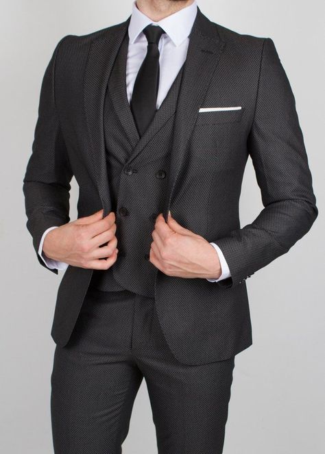 Men Blazer Outfit, Tailored Wedding Suit, Tailored Suits For Men, Wedding Suits Men Grey, Mens Suits Casual, Vest Outfits Men, Grey Suit Men, Dark Gray Suit, Charcoal Gray Suit