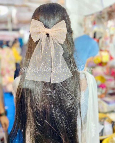 Jewellery | Clothing | Scrunchies | Hairbows | Hampers on Instagram: "When you wish to flaunt your hair, grab a bow✨ In frame - Flirtatious • ₹350 + shipping. • Net sailor bow. • 3” alligator clip at back from right. Colours available. Flat 10% off on your first order from website. Min order ₹499/- Use code “FIRST10” DM or login to our website on www.fashionstreetstore.com to order. . . . . #ankitachhetri #gifthamper #trending #hairaccessories #fashiontherapywithkomal #hairaccessoriesforgirl Net Hair Bows, Pinterest Jewelry, Sailor Bow, Bow Clip, Handwork Embroidery Design, Girl Hair Bows, Handmade Bows, In Frame, Gift Hampers