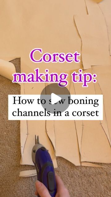 Melissa (Mel) Garroutte - costume designer & maker on Instagram: "There are a plethora of methods to make corsets and I’ve used several of them! This is my favorite way to create boning channels, but definitely not the only one. 

Tips:
🔅I always use 1/4” spiral steel boning.
🔅This method works best with at least a 5/8” seam allowance. 
🔅 Use coutil or a tightly woven heavier canvas as your structural layer. 

#corsetmaking #corsetry #corsetmaker #custommade #costumedesign #corsetmakingtutorial" Diy Boning Sewing, Sewing Boning Channels, How To Sew Boning, How To Add Boning To A Corset, How To Sew Boning Channels, Corset Boning Placement, Boning Sewing, Corset Diy, Sewing Knowledge