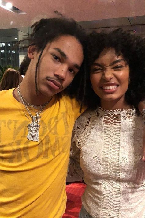 Luka Sabbat And Jasmine Daniels, Luka Sabbat Wallpaper, Luka Sabbat Grownish, Luca Sabbat, Lukka Sabbat, Luka Sabbat, Grown Ish, Yara Shahidi, Blonde Hair Girl