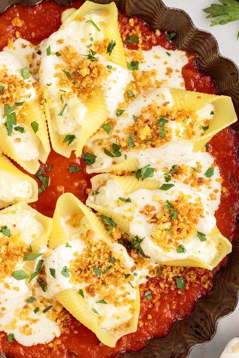 Stuffed Shells Olive Garden, Giant Cheese Stuffed Shells, Copycat Olive Garden Stuffed Shells, Giant Stuffed Shells, Olive Garden Stuffed Shells, Olive Garden Copycat Recipes, Jumbo Shell Recipes, Grilled Chicken Alfredo, Recipes Copycat