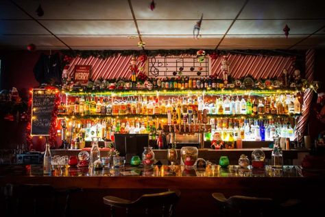 20 of the Best Dive Bars in Austin, TX | Austin Insider Blog Lakeside Cafe, Date Spots, Christmas All Year, Visit Austin, Americana Music, Boozy Brunch, Strip Mall, Train Depot, Downtown Austin