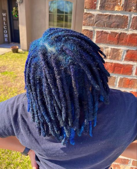 Dyed Hair Locs, Hair Dye Patterns, Loc Dye Ideas, Loc Dye, Blue Locs, Blue Dreadlocks, Black Women Locs, Black Locs, Hairstyles Dreads