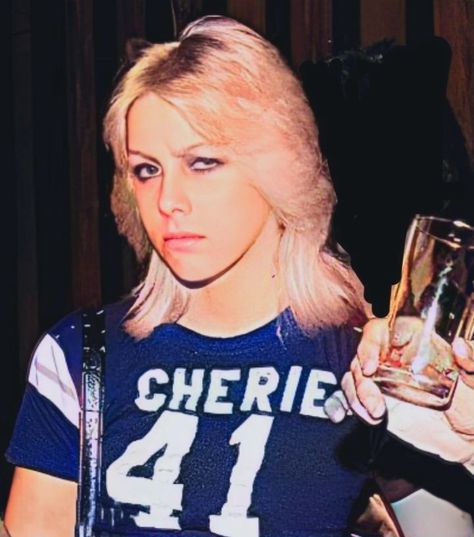 Cherie Curie 70s, Cherrie Currie The Runaways, Cherie Currie 70s, Veruca Salt Band, Marie Currie, Sandy West, Cherrie Currie, Joan Jett The Runaways, Cherie Currie