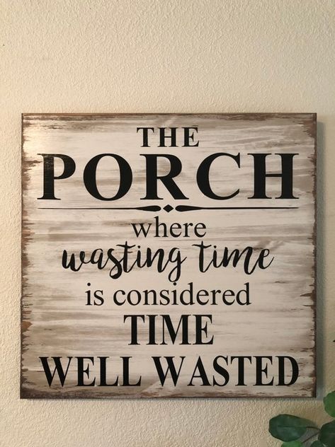 Best Friend Picture Frames, Porch Wall Decor, Diy Quotes, Friends Picture Frame, Patio Signs, Country Porch, Front Porch Signs, Porch Wall, Diy Wood Signs