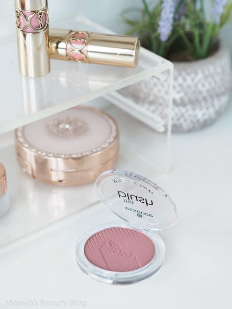 ESSENCE The Blush 10 Befitting - Mateja's Beauty Blog Essence The Blush, About Today, Products Makeup, Care Skin, Makeup Storage, Check In, Bronzer, Beauty Blog, Makeup Hair