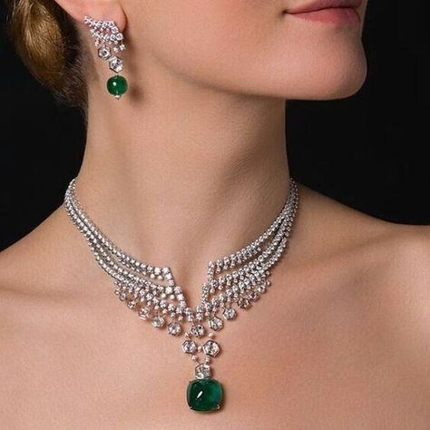 925 Sterling Silver Necklace Cubic Zirconia Green Cabochon Drop Luxury Jewelry Trendy Diy Jewelry, Inexpensive Jewelry, Trendy Diy, Diamond Necklace Designs, Diamond Necklace Set, Diamond Jewelry Necklace, Diamond Jewelry Designs, Luxury Necklace, Fashion Jewelry Sets