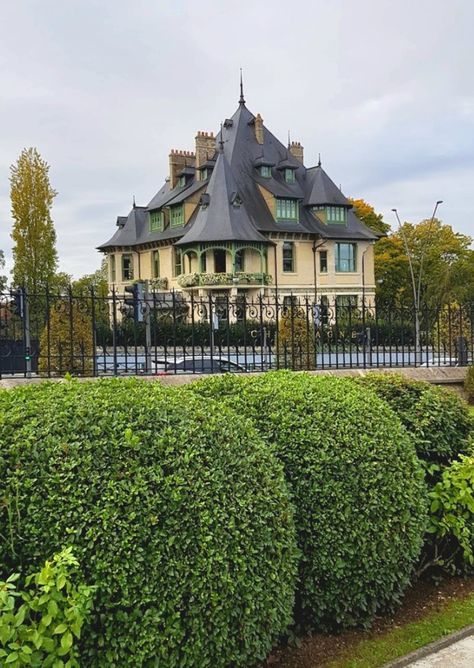 Villa Demoiselle (1908) | Reims, France | Villa owned by Champagne Vranken-Pommery. The Vrankens bought Pommery in 2002. The villa - originally named Villa Cochet for a Pommery Director - underwent 4 yr major restoration & was reopened as museum in 2008. The Vrankens renamed it Villa Demoiselle after damselflies & one of their champagnes. Villa France, Reims France, Damselflies, Champagne, Villa, France