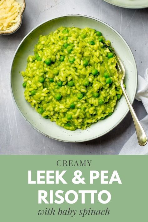 Leek Risotto, Pea Risotto, Everyday Dinners, Vegan Risotto, Cheap Vegan Meals, Rice Recipes Vegan, Leek Recipes, Cheap Vegan, Vegan Summer Recipes