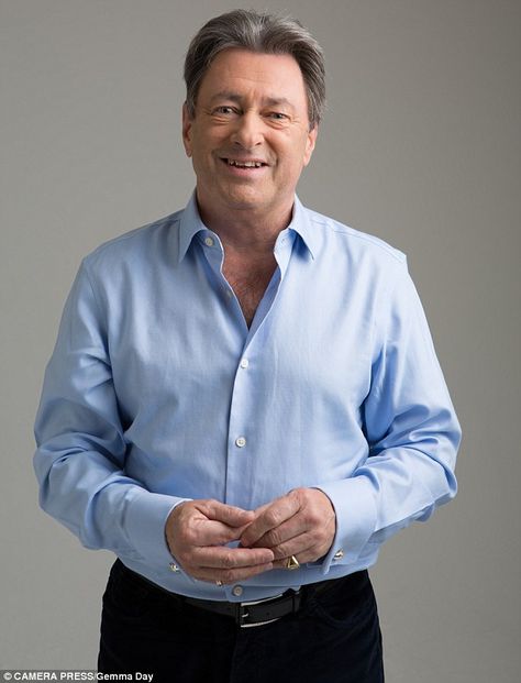 Article: Some life thoughts to ponder in the garden today from Alan Titchmarsh MBE Alan Titchmarsh, Gardeners World, Best Selling Novels, Pinky Rings, Gardening Diy, Life Thoughts, Chelsea Flower, Chelsea Flower Show, Two Daughters