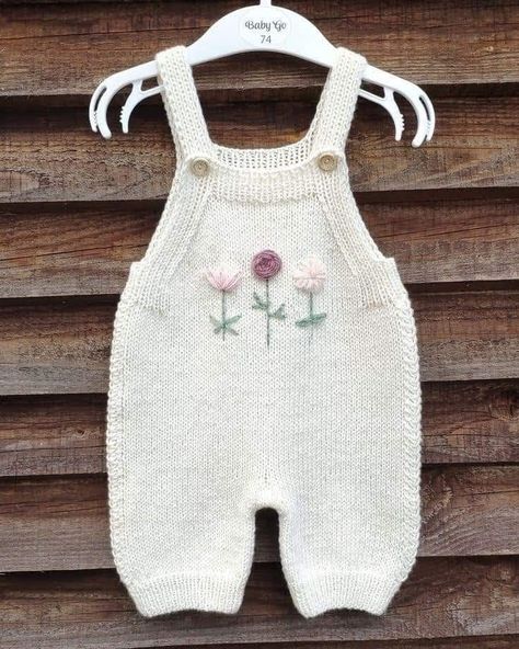 Kids Sweater Pattern, Knitted Baby Outfits, Clothes Embroidery Diy, Baby Boy Knitting Patterns, Baby Sweater Knitting Pattern, Baby Knitwear, Baby Dress Design, Knitted Baby Clothes, Crochet Baby Clothes