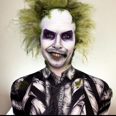 Beetlejuice Halloween Makeup Women, Beetlejuice Makeup Male, Beetlejuice Makeup Kids, Beetlejuice Face Paint, Beetlejuice Makeup Men, Kids Beetlejuice Makeup, Professional Halloween Makeup, Different Halloween Costumes, Makeup Look Ideas