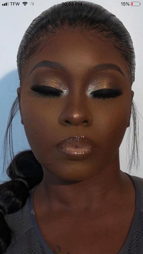 Make Up Black Women, Wing Makeup, Black Bridal Makeup, Skincare Mistakes, Flawless Face Makeup, Maquillage Yeux Cut Crease, Brown Girls Makeup, Silver Makeup, Natural Glam Makeup