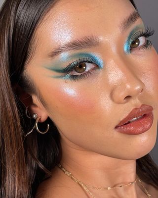 Pop Makeup, Maquillage On Fleek, Retro Makeup, Rave Makeup, Green Makeup, Latest Makeup, Eye Makeup Art, Kiss Makeup, Blue Makeup