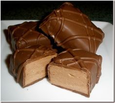 3 Musketeers Recipe, Soft Nougat Recipe, Three Musketeers Candy, 3 Muskateers, Truffle Pops, Nougat Bars, Nougat Recipe, Homemade Candy Bars, Clone Recipe