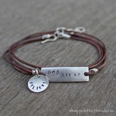 leather-wrap-believe-and-let-go-bracelet Diy Jewelry Tutorials, Metal Stamped Jewelry, Diy Collier, Stamped Metal, Stamped Bracelet, Homemade Jewelry, Hand Stamped Jewelry, Diy Schmuck, Bracelet Tutorial