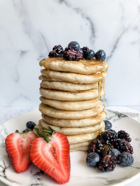 Cassava Pancakes, Cassava Flour Pancakes, Recipe Pancakes, Cassava Flour Recipes, Yummy Pancake Recipe, Make Pancakes, Healthy Pancake Recipes, No Flour Pancakes, Flour Pancakes