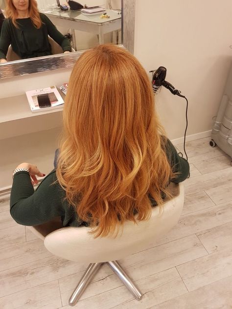 Spring Ginger Hair, Soft Ginger Hair Color Strawberry Blonde, Strawberry Ginger Hair, Soft Ginger Hair, Strawberry Blond, Strawberry Blonde Hair Color, Honey Brown Hair, Peach Hair, Ginger Hair Color