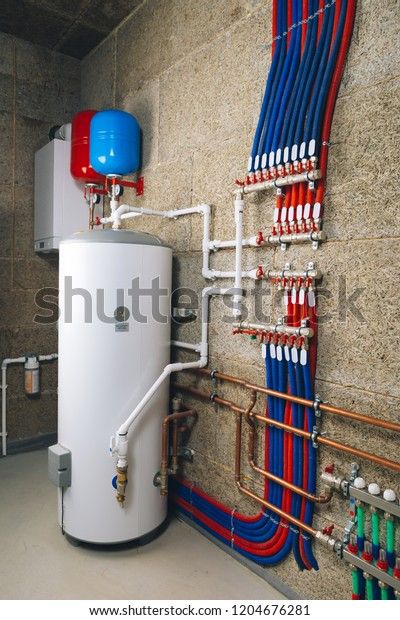 House Plumbing, Home Heating Systems, Mechanical Room, Floor Heating Systems, Boiler Room, Plumbing Installation, Bathroom Remodel Tile, Diy Plumbing, Radiant Floor Heating