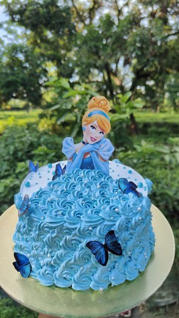 6 Birthday Cake Girl, Cinderella Cake Design, Princess Cake Design, Cinderella Cake Designs, Baby 1st Birthday Cake, Cinderella Birthday Cake, Disney Princess Birthday Cakes, 6th Birthday Cakes, Cinderella Cake