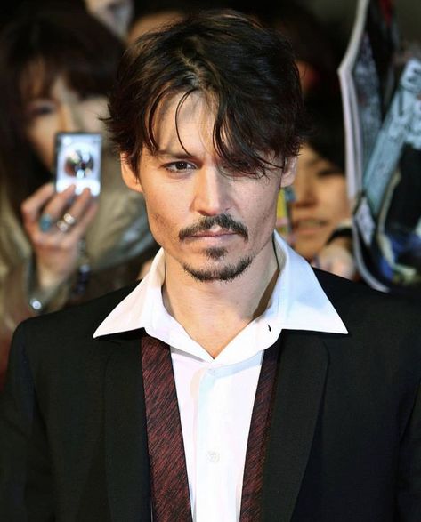 Johnny Depp Leonardo Dicaprio, Tim Burton Johnny Depp, John Depp, جوني ديب, Johnny Depp Style, Johnny Depp Fans, Young Johnny Depp, Johnny Depp Pictures, Johnny D