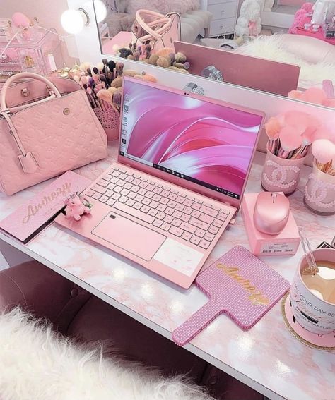 Pink Aesthetic Items, Pink Accessories Aesthetic, Pink Computer, Pink Office Decor, Life In Pink, Pink Everything, Happy Thursday Everyone, Pink Items, I Love Pink