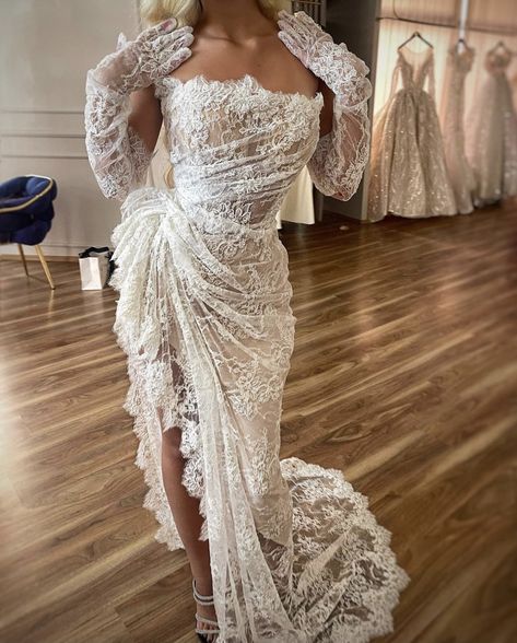 Bridal Gown Lace, Vintage Wedding Dress Boho, Wedding Dress Boho, Vintage Wedding Dress, Lace Dress Vintage, Dream Wedding Ideas Dresses, Lace Bridal Gown, Lace Mermaid, Brides Wedding Dress