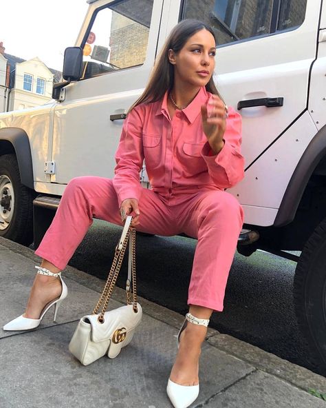 JUST LANDED 💗💕💗💕 Introducing our new Pink Utility Denim Boiler Suit. Tap to make yours, or 🔍 DZZ07369. Hurry, SELLING FAST 👀✨… Pink Boiler Suit, Denim Boiler Suit, Louise Thompson, Summer Outfits Minimalist, Outfits Minimalist, Fair Outfits, Boiler Suit, Shoes Luxury, Dresses Outfits