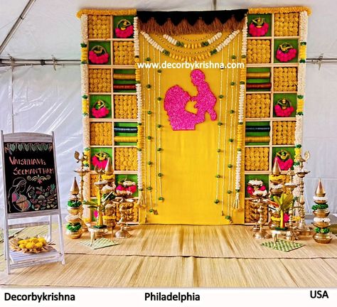 Embracing the beauty of tradition with every petal, bangle, and feather. Here’s to a joyous Seemantham! Seemantham Function Decor by Udayani @urthdecor of #philadelphia branch #usa #seemanthamfunction #seemanthamdecoration #babyshower #babyshowerdecor #ecofriendly #eventplanner #philadelphiaeventplanner #decorbykrishnaphiladelphia @decorbykrishna is a unit of @pellipoolajada Traditional Decorations using only Natural materials #noplastic #nofloralfoam #nothermocoal #nostyrofoam #ecofri... Decoration For Seemantham, Traditional Seemantham Decoration, Simple Sreemantham Decoration At Home, Baby Annaprasana Ideas, Seemantham Decoration, Indian Baby Showers, Cradle Ceremony, Indian Baby, Flowers Decoration