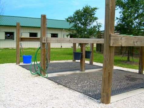 Bridlebourne Stables Wash racks Horse Wash Bay Outdoor, Outdoor Cross Ties For Horses, Horse Tack Up Area, Outdoor Wash Rack For Horses, Horse Wash Stall Outdoor, Horse Washing Station, Horse Tie Up Area, Horse Wash Rack Outdoor, Tack Room Ideas