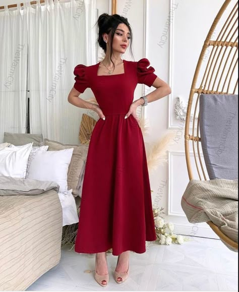 Party Dress Classy, Frock Patterns, Afrikaanse Mode, Modest Dresses Casual, Elegant Dresses Classy, Stylish Party Dresses, Dress Classy, Simple Dress, Elegant Dresses For Women