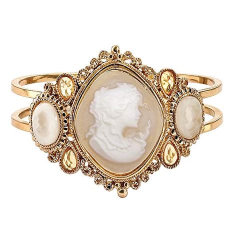 Cameo Bracelet, Grandmother Jewelry, Lucite Bracelets, Cameo Jewelry, Jewelry Antique, Popular Jewelry, Hinged Bracelet, Hinged Bangle, Gemstone Bracelets